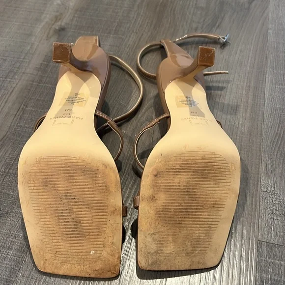 Marc Fisher leather heel. - Picture 3 of 4